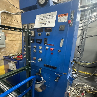 100 Ton Wabash 4-Post Press image 1